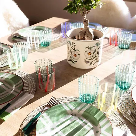 Minimalist Chic In The Heart Of Villa