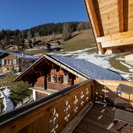 Villa Minimalist Chic In The Heart Of