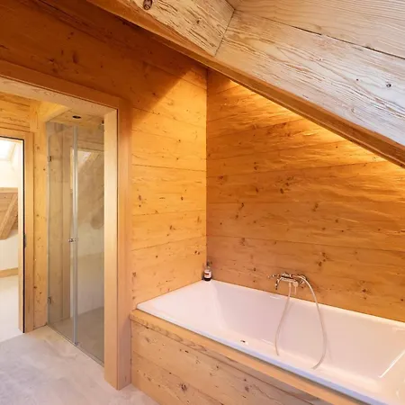 Minimalist Chic In The Heart Of Villa *