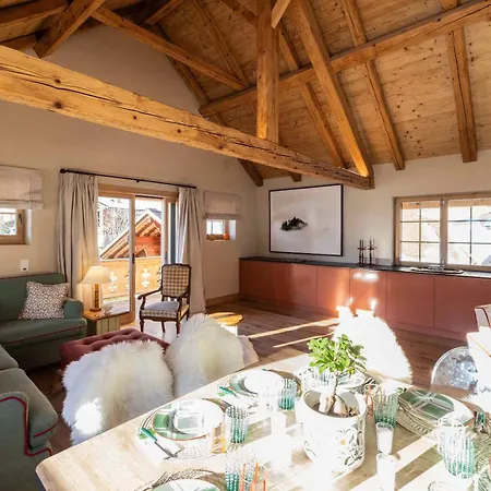 Minimalist Chic In The Heart Of