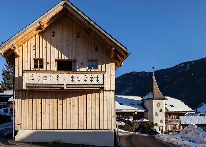 Villa Minimalist Chic In The Heart Of Rougemont