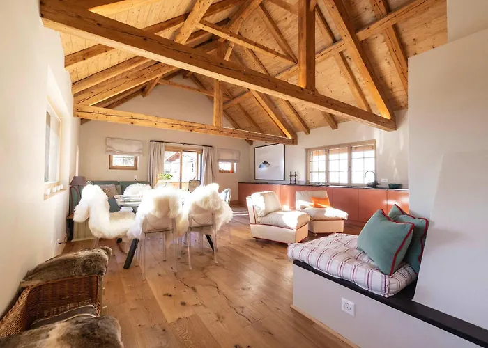 Minimalist Chic In The Heart Of Villa *