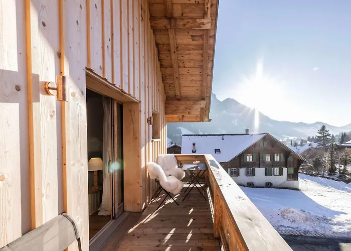 Minimalist Chic In The Heart Of * Rougemont