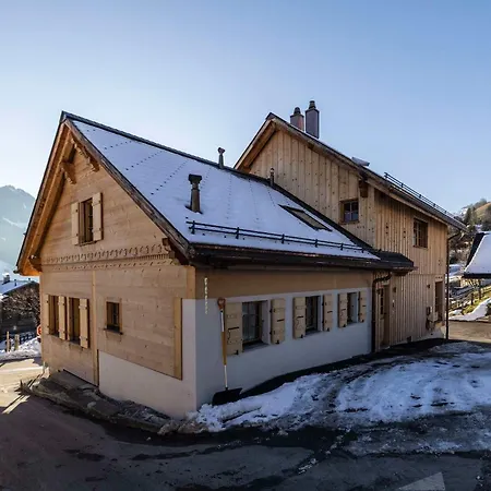 Minimalist Chic In The Heart Of Rougemont