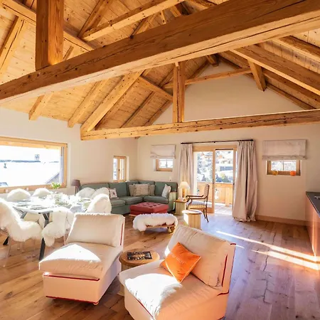 Βίλα Minimalist Chic In The Heart Of Rougemont
