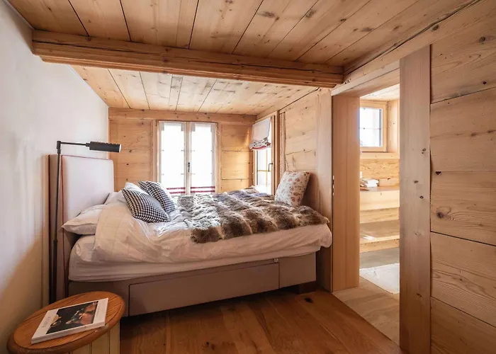 Minimalist Chic In The Heart Of * Rougemont