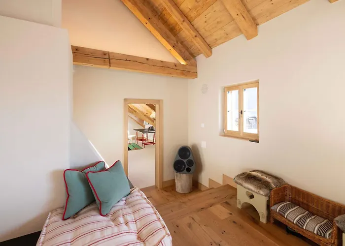 Minimalist Chic In The Heart Of *