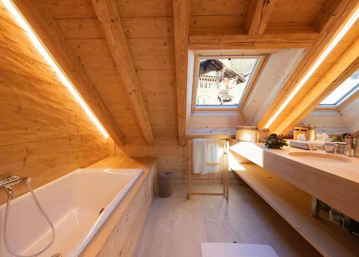 Minimalist Chic In The Heart Of * Rougemont