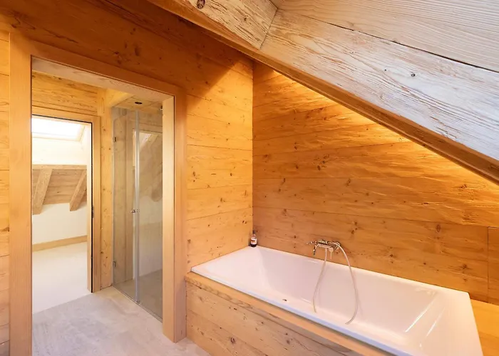 Minimalist Chic In The Heart Of וילה *